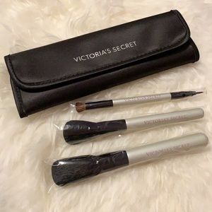 Victoria's Secret Makeup Brush Set